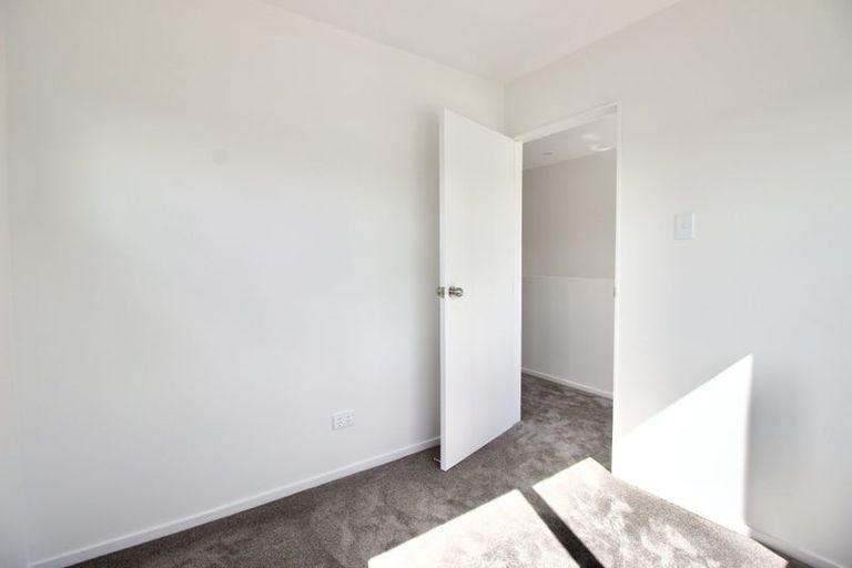 Photo of property in 111b Lancaster Road, Beach Haven, Auckland, 0626