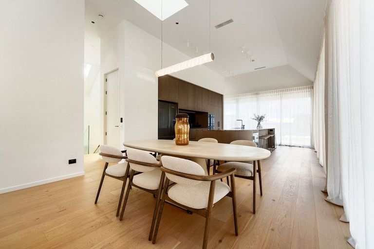 Photo of property in 30b Pitau Road, Mount Maunganui, 3116