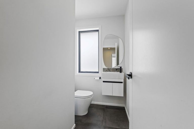 Photo of property in 40 Barrett Road, Whalers Gate, New Plymouth, 4310