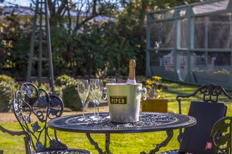 Photo of property in 8 Main Street, Greytown, 5712