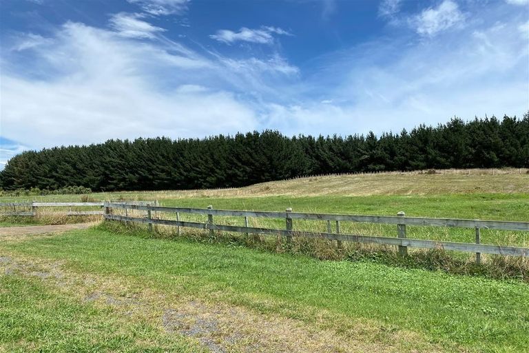 Photo of property in 51 Kanuka Drive, Waitarere, Levin, 5510