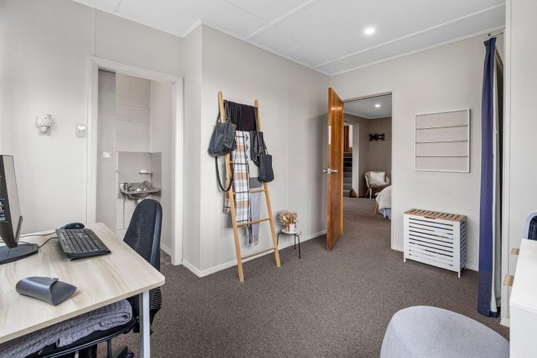Photo of property in 8 Weir Street, Green Island, Dunedin, 9018