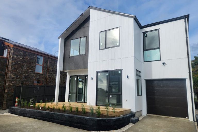 Photo of property in 15 Matterhorn Crescent, Northpark, Auckland, 2013