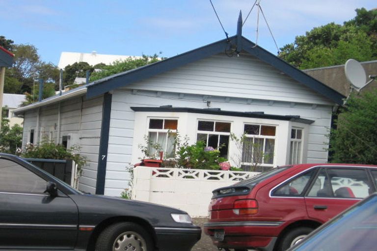 Photo of property in 7 Carrington Street, Mount Cook, Wellington, 6021