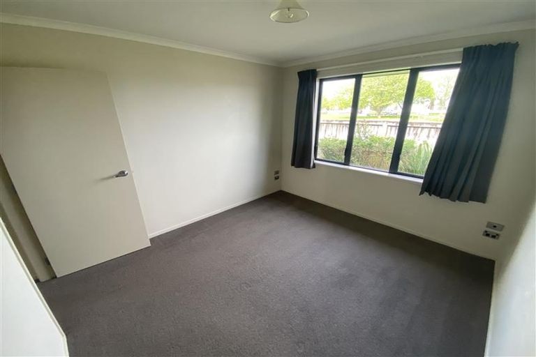 Photo of property in 102u7 Old Farm Road, Hamilton East, Hamilton, 3216