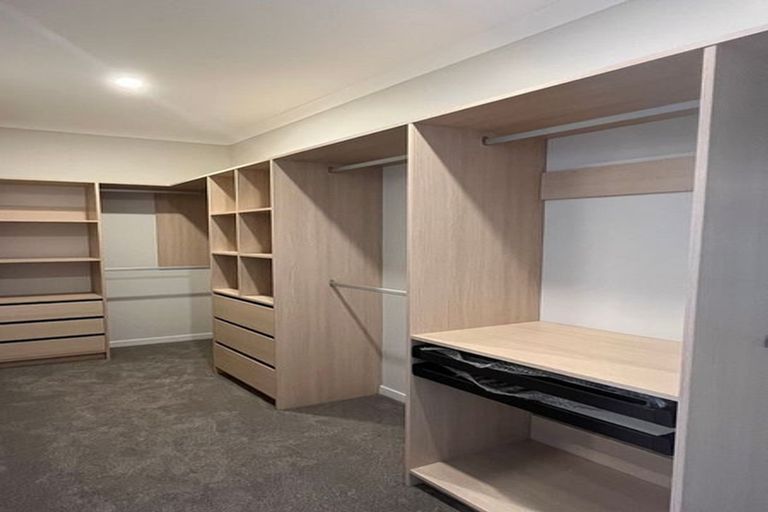 Photo of property in 8 La Bella Road, Hobsonville, Auckland, 0616