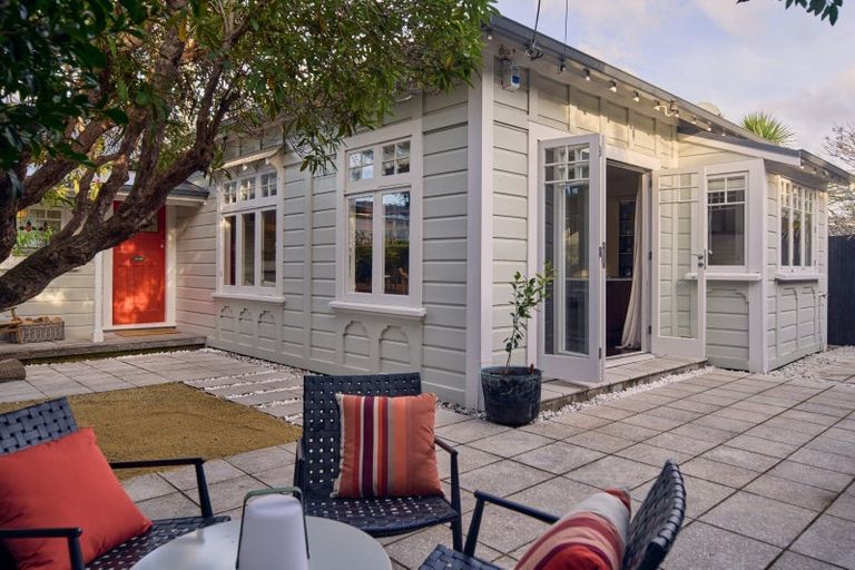 Photo of property in 67 Central Terrace, Kelburn, Wellington, 6012