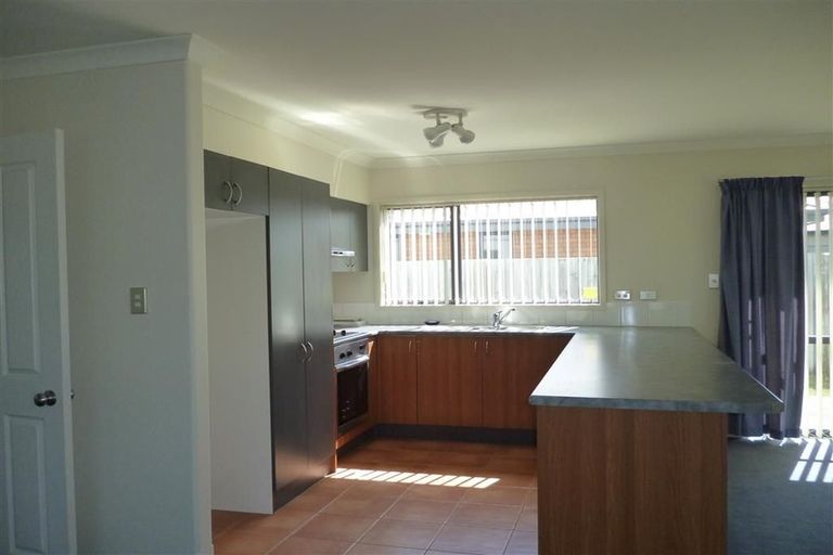 Photo of property in 52 Limes Avenue, Parklands, Christchurch, 8083
