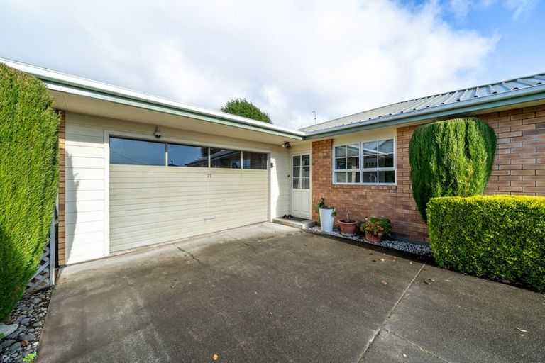 Photo of property in 37 Moa Street, Waikiwi, Invercargill, 9810