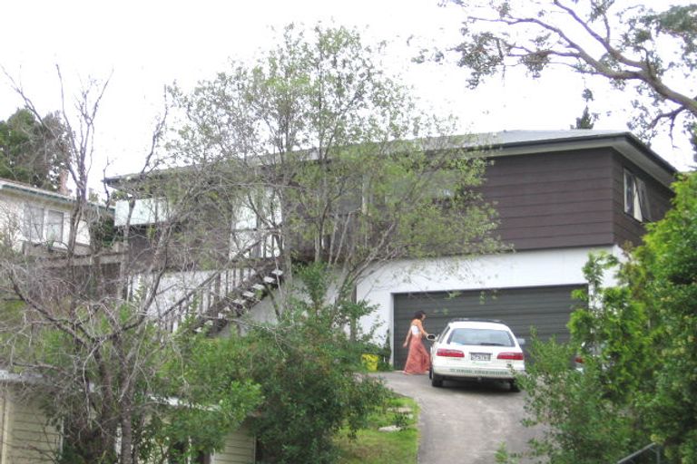 Photo of property in 2/40 Beaudine Avenue, Glenfield, Auckland, 0629