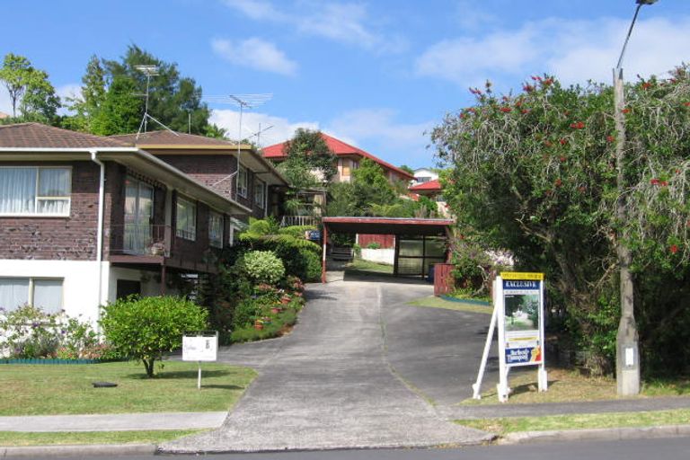 Photo of property in 1/4 Celina Place, Browns Bay, Auckland, 0630