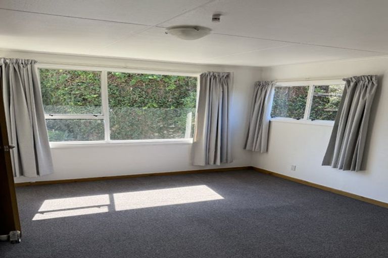 Photo of property in 3 Tiraumea Street, Palmerston North, 4410