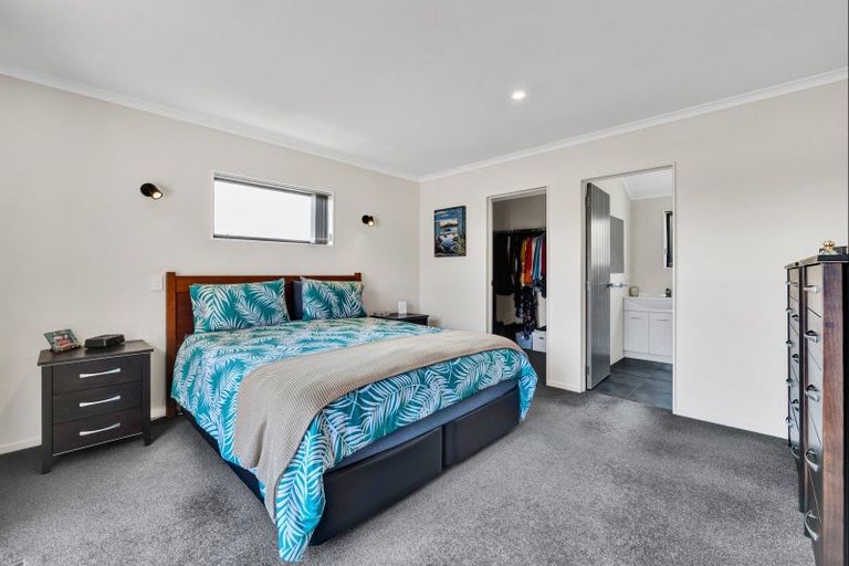 Photo of property in 38 Montague Grove, Stratford, 4332