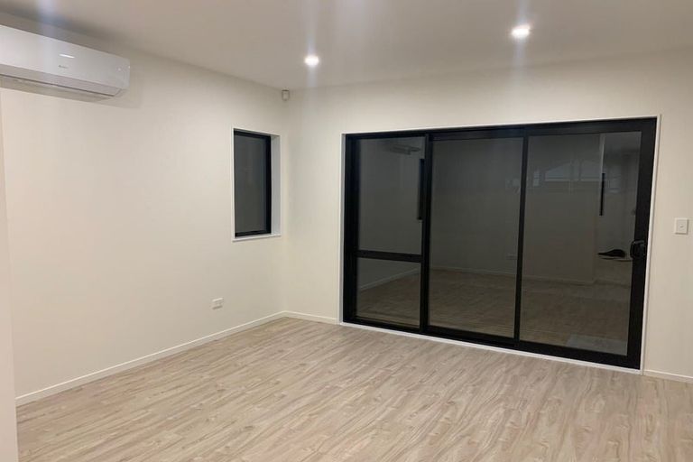 Photo of property in 155 Grove Road, Papakura, 2110