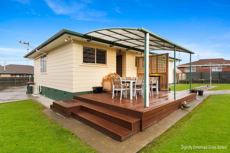 Photo of property in 22 Shelton Place, Feilding, 4702