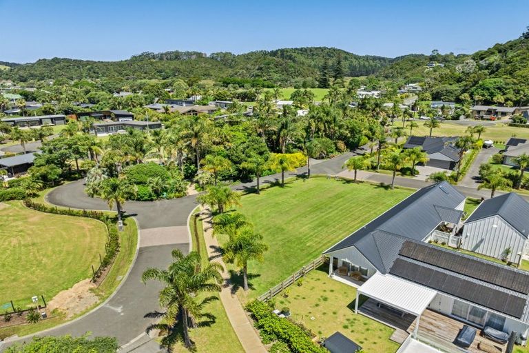 Photo of property in 2 Platinum Place, Matapouri, Whangarei, 0173