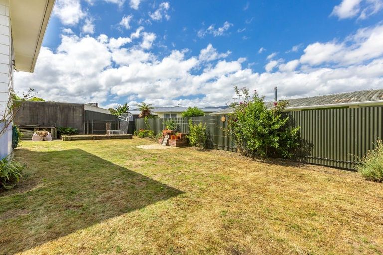Photo of property in 19 Haylock Grove, Totara Park, Upper Hutt, 5018