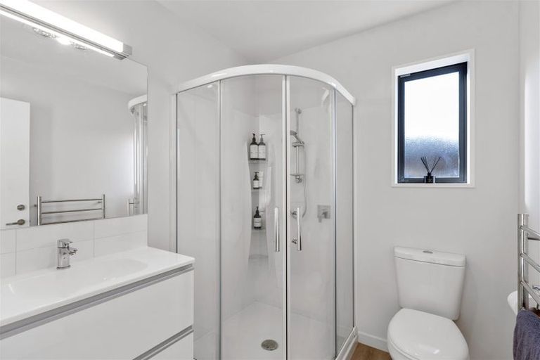 Photo of property in 11 Glenbarr Lane, Broomfield, Christchurch, 8042