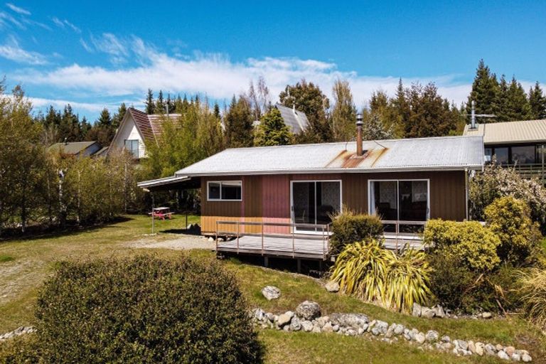 Photo of property in 19 Murray Place, Lake Tekapo, 7999