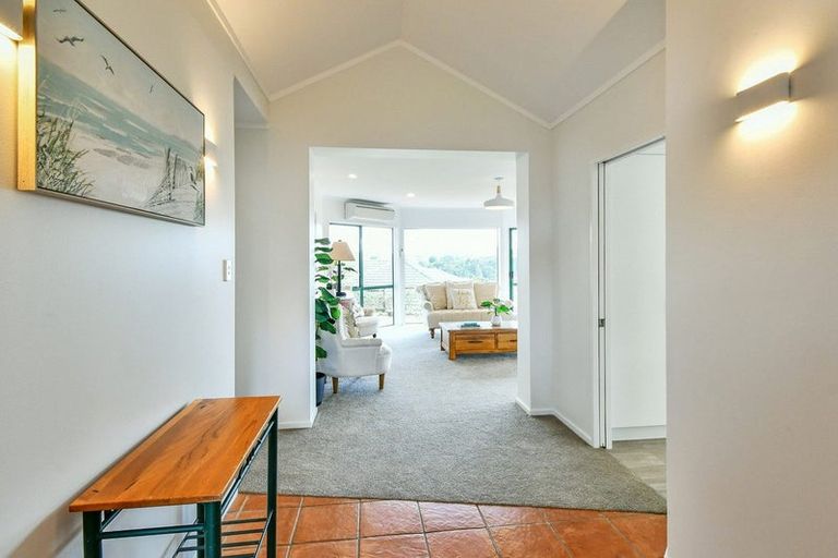 Photo of property in 41 Wairere Road, The Gardens, Auckland, 2105