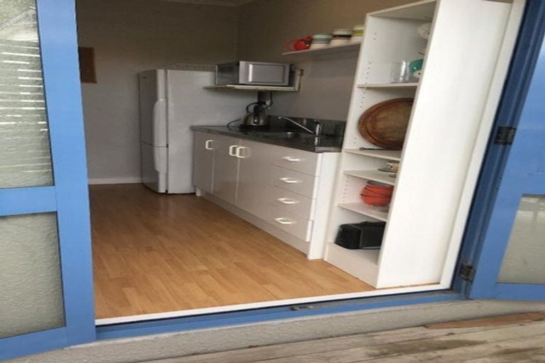 Photo of property in 16 Freyberg Street, Roslyn, Palmerston North, 4414