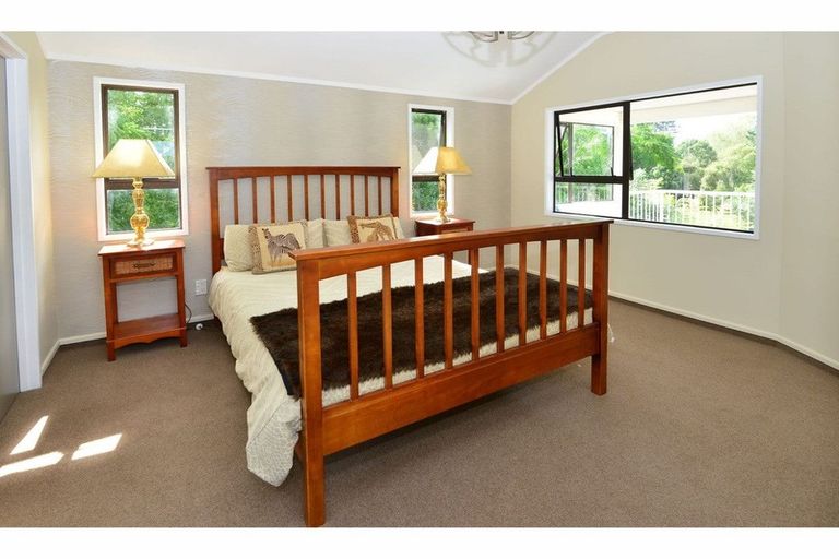 Photo of property in 275a Rimmer Road, Helensville, 0875