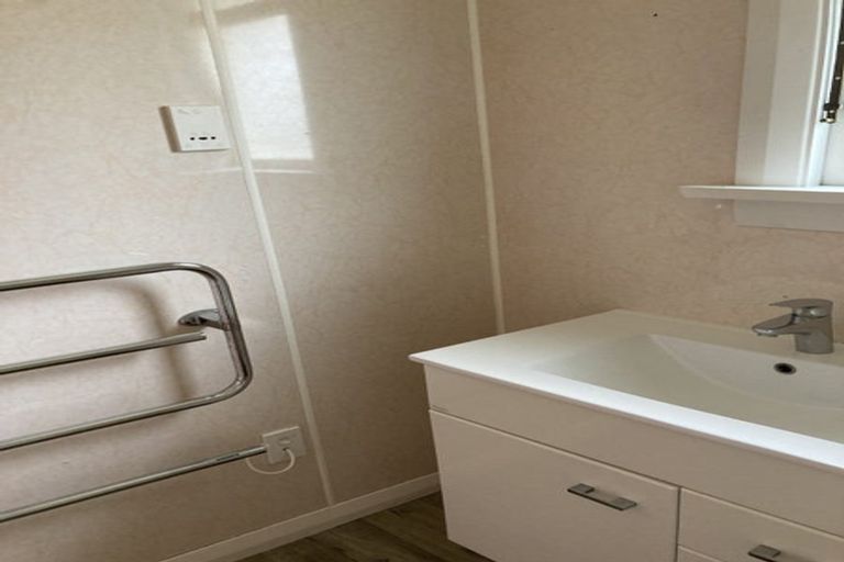 Photo of property in 3 Hellyer Street, Macandrew Bay, Dunedin, 9014