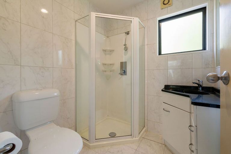 Photo of property in 37 Larch Hill Place, Queenstown, 9300