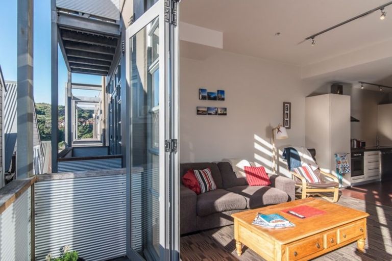 Photo of property in Vespa Apartments, 406/20 Hanson Street, Mount Cook, Wellington, 6021