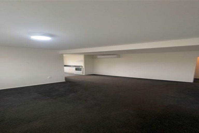 Photo of property in 71o Randwick Crescent, Moera, Lower Hutt, 5010