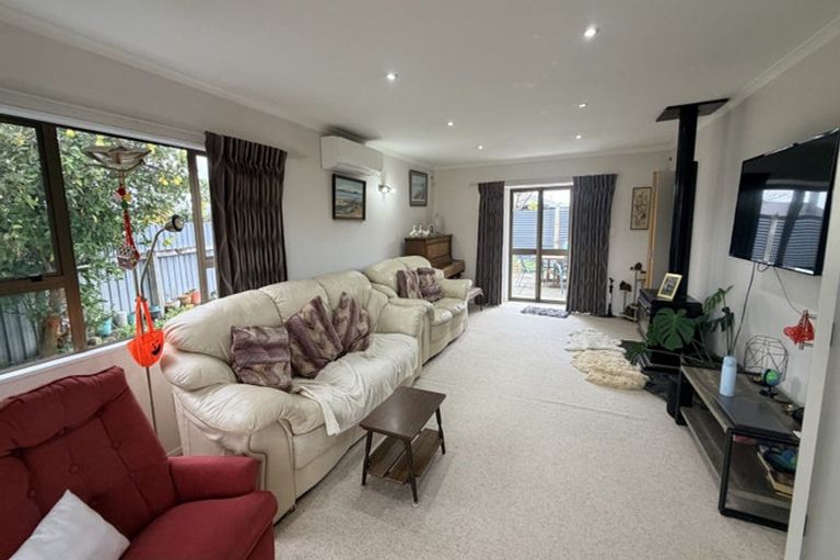 Photo of property in 13 Cardiff Place, Tamatea, Napier, 4112