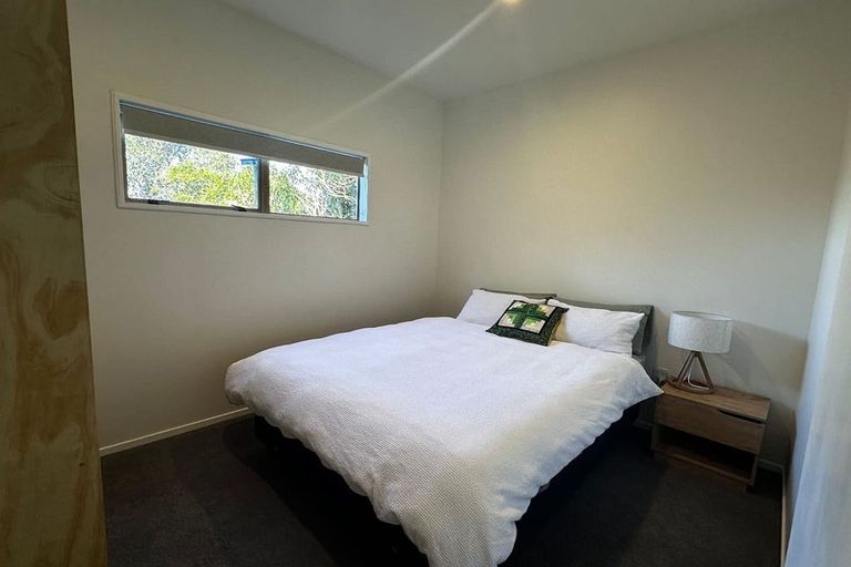 Photo of property in 1a Tree Top Lane, Paparangi, Wellington, 6037