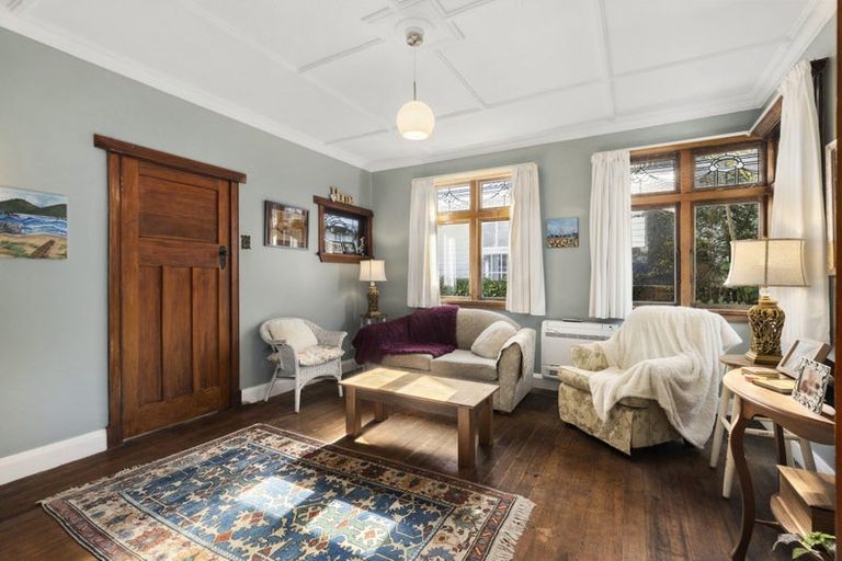 Photo of property in 17 Burrows Avenue, Karori, Wellington, 6012