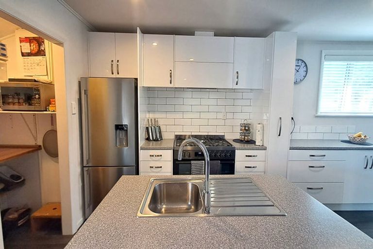 Photo of property in 13 Bentham Street, Westport, 7825