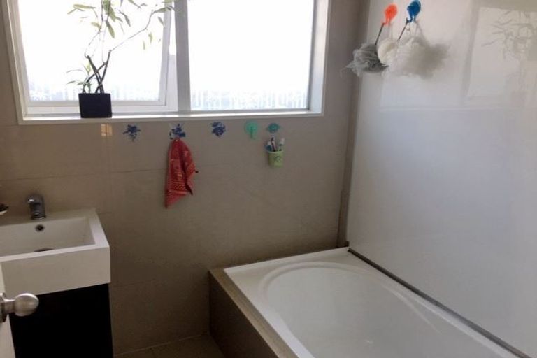 Photo of property in 163 Rathgar Road, Henderson, Auckland, 0610