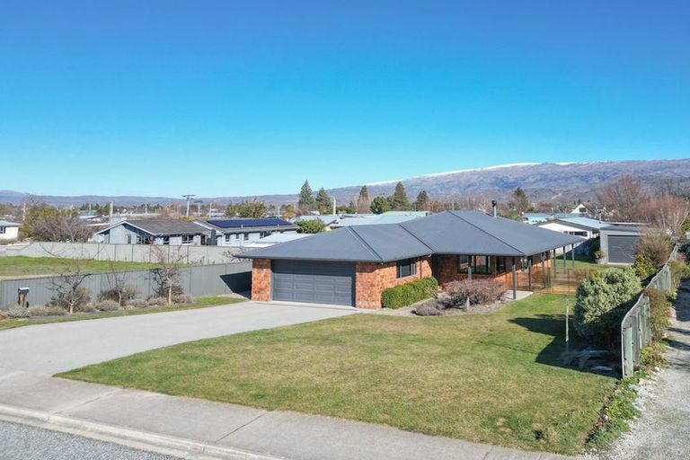 Photo of property in 63 Shields Street, Clyde, 9330