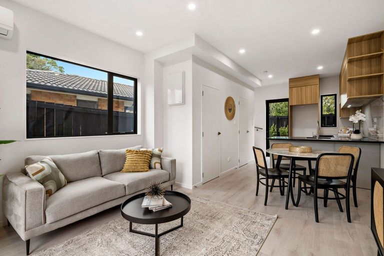 Photo of property in 39 Brandon Road, Glen Eden, Auckland, 0602