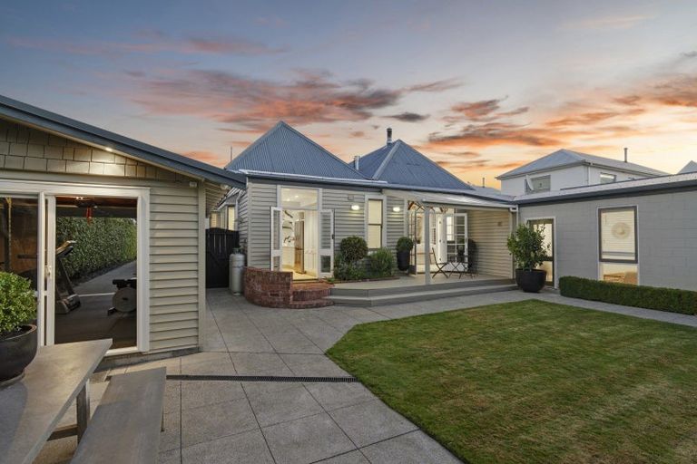Photo of property in 77 Derby Street, St Albans, Christchurch, 8014