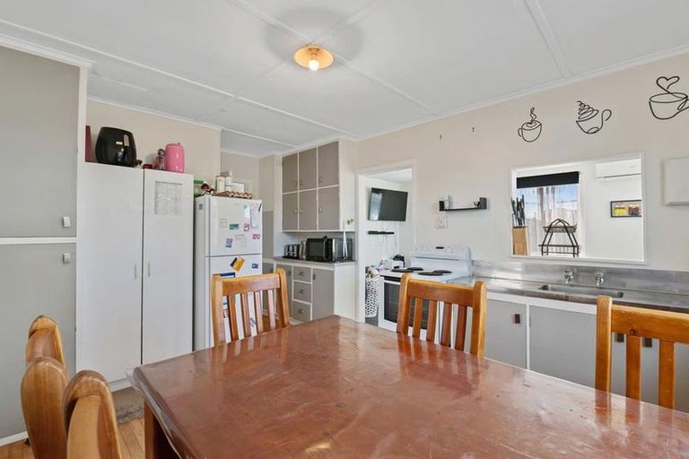 Photo of property in 15 Isobel Street, Fairy Springs, Rotorua, 3015