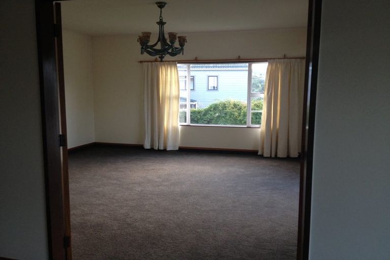 Photo of property in 22 Ronald Woolf Place, Churton Park, Wellington, 6037