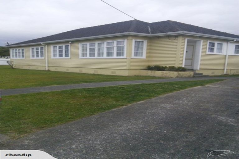 Photo of property in 16 Hodgins Grove, Naenae, Lower Hutt, 5011