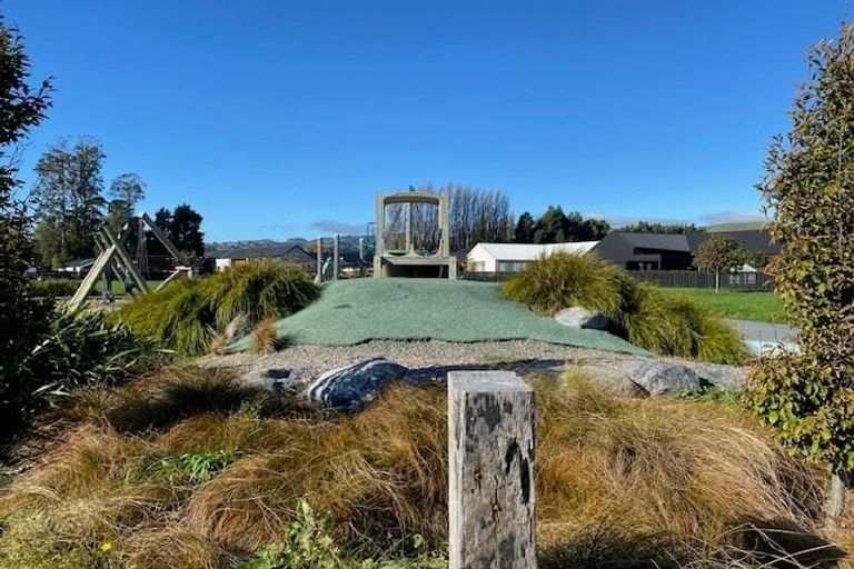 Photo of property in 5 Tussle Grove, Halswell, Christchurch, 8025