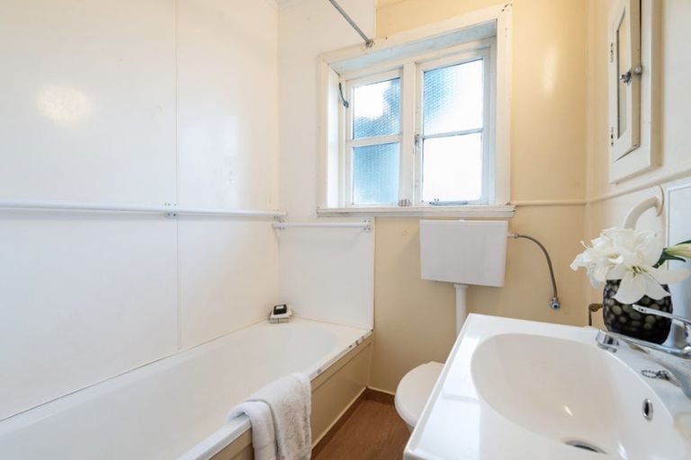Photo of property in 9e Kerr Street, Devonport, Auckland, 0624