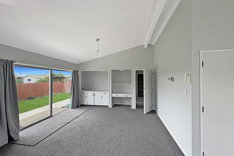 Photo of property in 65a Winchester Street, Levin, 5510