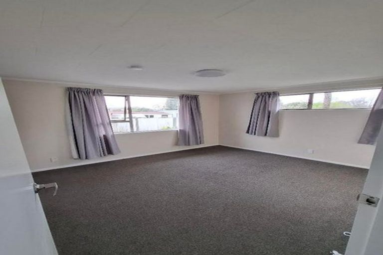 Photo of property in 83 Donovan Road, Paraparaumu Beach, Paraparaumu, 5032