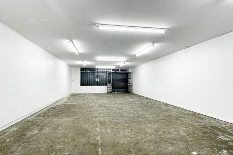 Photo of property in 5 Burbank Avenue, Manurewa, Auckland, 2102