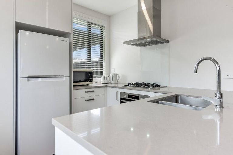 Photo of property in 14u2 Mitcham Avenue, Forest Lake, Hamilton, 3200