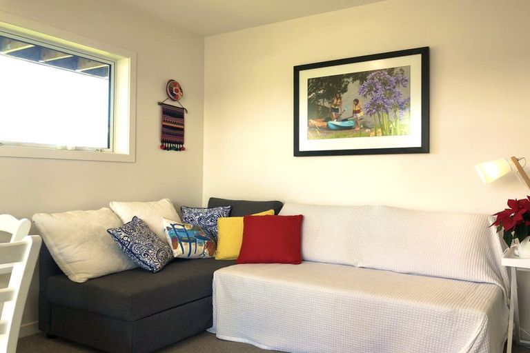 Photo of property in 8 Ahi Kaa Lane, Snells Beach, 0920