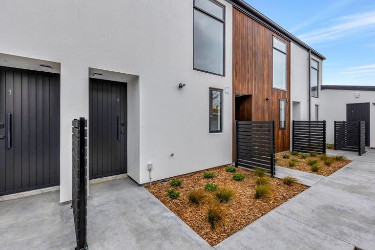 Photo of property in 4/66 Cleveland Street, Edgeware, Christchurch, 8013