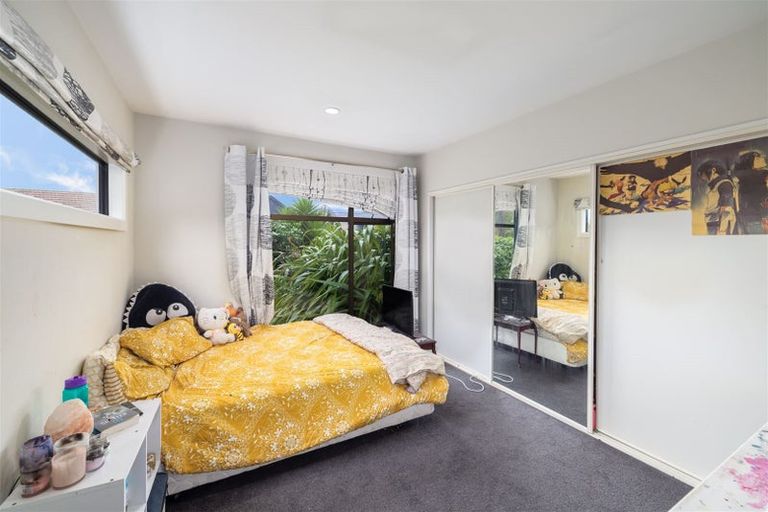 Photo of property in 16 Lees Road, Strowan, Christchurch, 8052